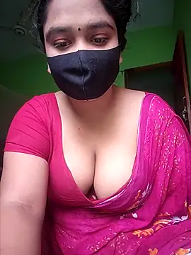 Snapshot of Kotha_-Moni chatting on 03-10-26, 01:21 Kotha -Moni online show from 03-10-26, 01:21