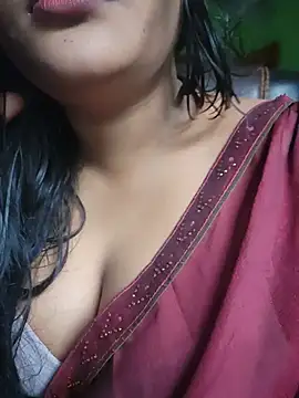 Snapshot of Kotha_-Moni chatting on 06-21-26, 01:41 Kotha -Moni online show from 06-21-26, 01:41