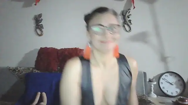 Snapshot of LadyLizi chatting on 01-14-25, 08:52 LadyLizi online show from 01-14-25, 08:52