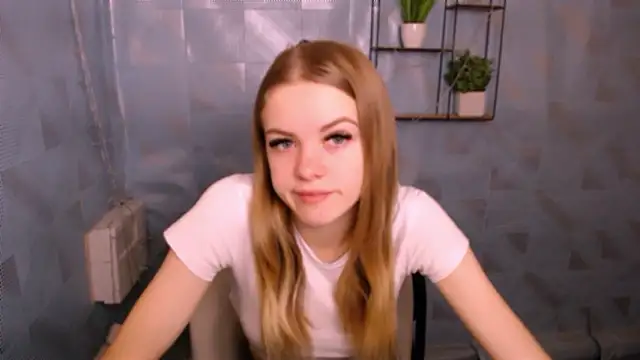 AliceFlirtt  online show from 12-03-24, 07:54