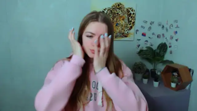 AliceFlirtt  online show from 02-10-26, 07:45