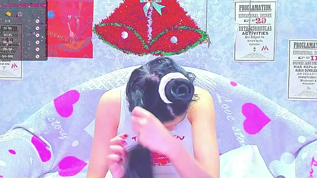 Snapshot of Vanessa_Florence chatting on 12-21-24, 01:26 Vanessa Florence online show from 12-21-24, 01:26