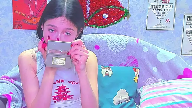 Snapshot of Vanessa_Florence chatting on 12-27-24, 01:11 Vanessa Florence online show from 12-27-24, 01:11