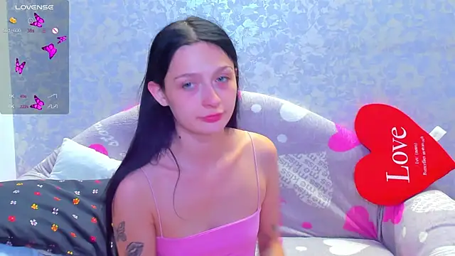 Vanessa Florence online show from 10-06-25, 01:03