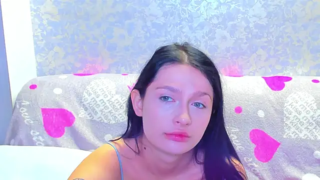 Vanessa Florence online show from 11-15-25, 01:58