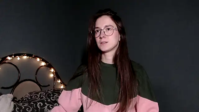 wow  kelly online show from 10-20-25, 02:39