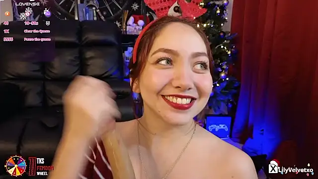 Snapshot of LilyVelvett chatting on 12-05-24, 04:09 LilyVelvett online show from 12-05-24, 04:09