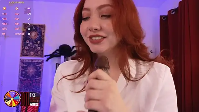 Snapshot of LilyVelvett chatting on 09-27-25, 04:17 LilyVelvett online show from 09-27-25, 04:17