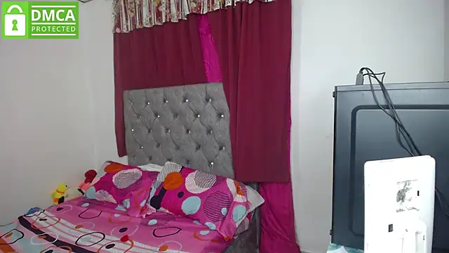 susana2523 online show from 06-15-26, 03:53
