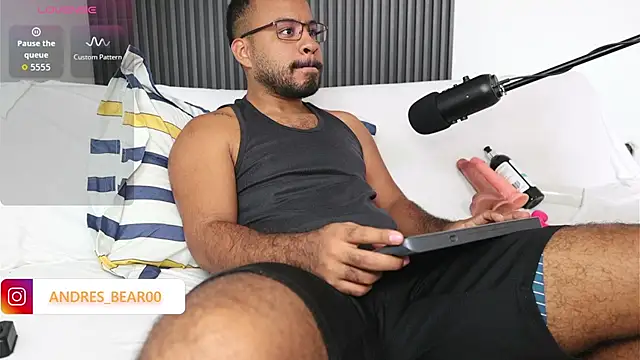 Little Bear00 online show from 10-11-25, 05:44