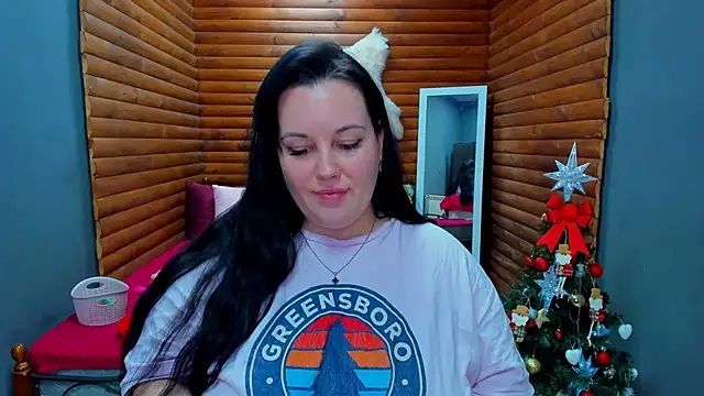 Snapshot of BubbleEmma chatting on 01-13-25, 10:03 BubbleEmma online show from 01-13-25, 10:03
