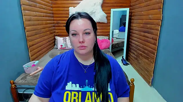 Snapshot of BubbleEmma chatting on 01-17-25, 07:27 BubbleEmma online show from 01-17-25, 07:27