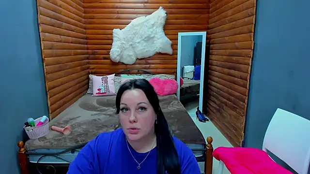 Snapshot of BubbleEmma chatting on 01-17-25, 10:34 BubbleEmma online show from 01-17-25, 10:34