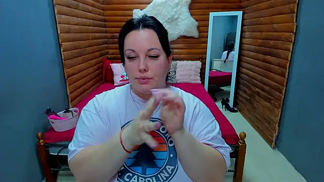 Snapshot of BubbleEmma chatting on 01-24-25, 05:32 BubbleEmma online show from 01-24-25, 05:32