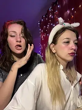 Dooubletroublee online show from 01-26-25, 10:46