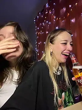 Dooubletroublee online show from 02-02-25, 12:51