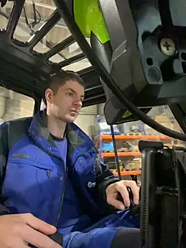 Ricoleckt online show from 10-24-25, 05:42