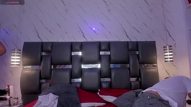 PittAndLunaa online show from 03-05-26, 12:34