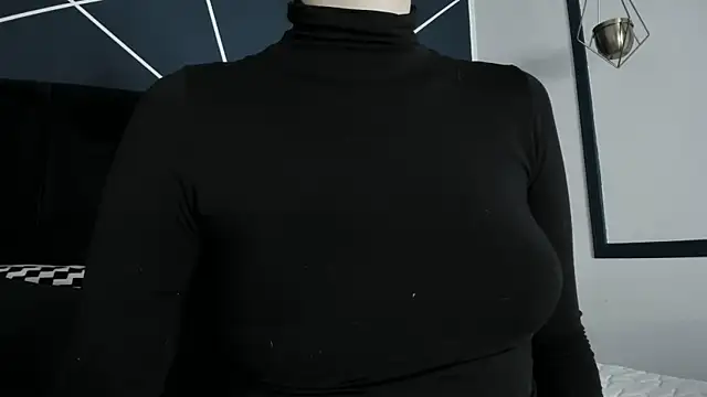 Adeelinee online show from 02-17-25, 07:31