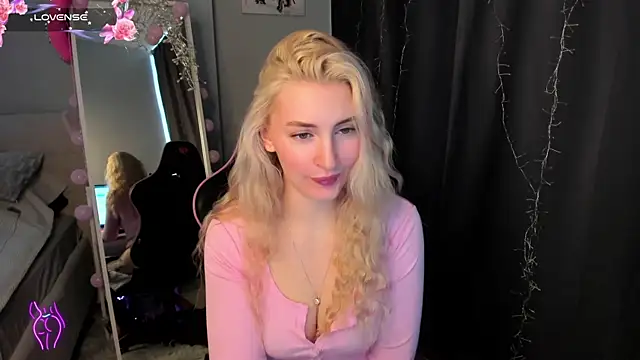 Kimmy powell online show from 05-03-26, 02:50