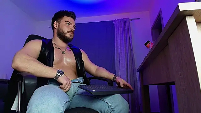 juliusmasters online show from 12-14-24, 01:17