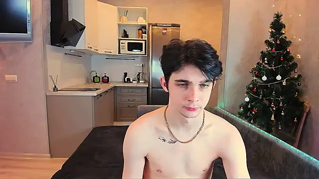 Snapshot of Aaron_Boom chatting on 01-25-25, 08:42 Aaron Boom online show from 01-25-25, 08:42