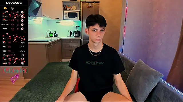 Snapshot of Aaron_Boom chatting on 09-28-25, 07:08 Aaron Boom online show from 09-28-25, 07:08