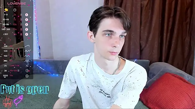 Aaron Boom online show from 05-26-26, 12:28