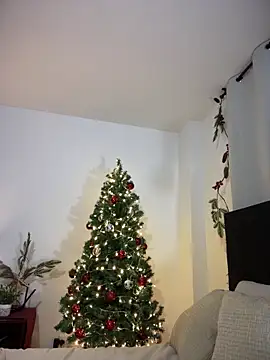 Rae Lil White online show from 12-24-24, 02:10