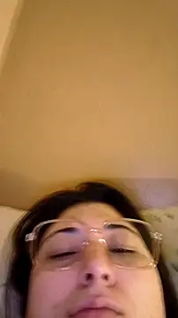 Snapshot of imsohornydacom chatting on 10-14-25, 02:45 imsohornydacom online show from 10-14-25, 02:45