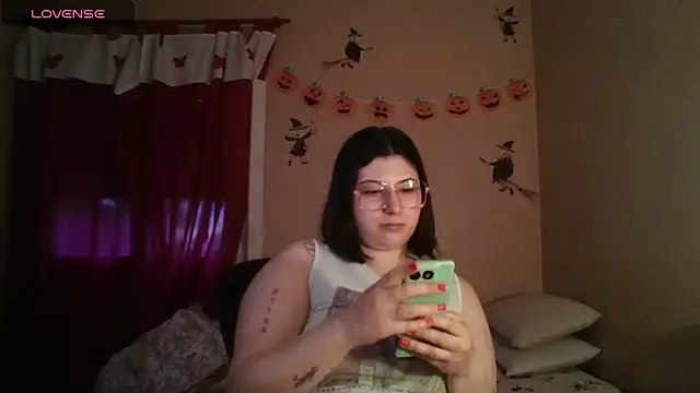 Snapshot of imsohornydacom chatting on 11-05-25, 10:10 imsohornydacom online show from 11-05-25, 10:10