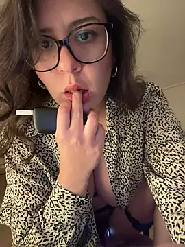 Its Jade online show from 10-23-25, 03:00