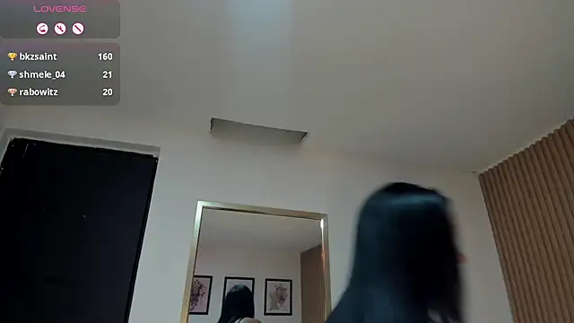 Dakota diaz  online show from 02-10-25, 11:45