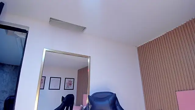 Dakota diaz  online show from 02-27-25, 11:59