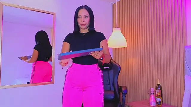 Dakota diaz  online show from 05-04-26, 07:32