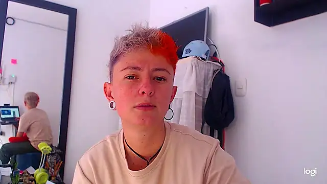 tomboyblue online show from 12-11-24, 08:18