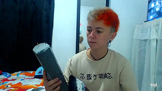 tomboyblue online show from 12-12-24, 12:16