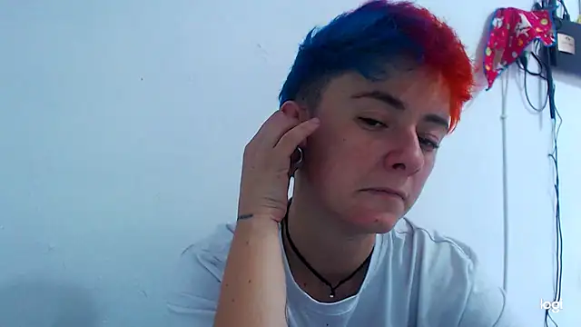 tomboyblue online show from 12-17-24, 08:21