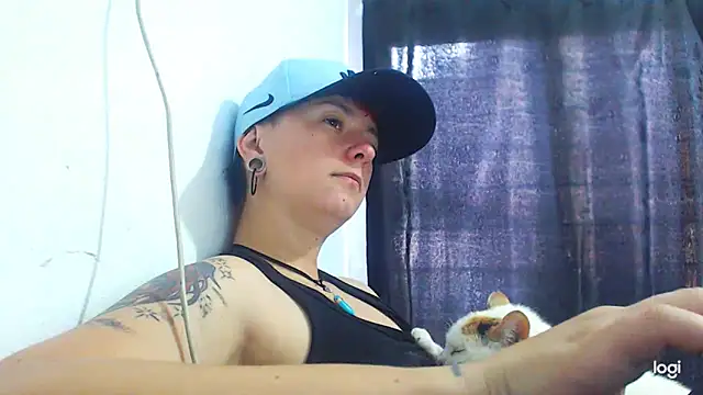 tomboyblue online show from 12-21-24, 02:47