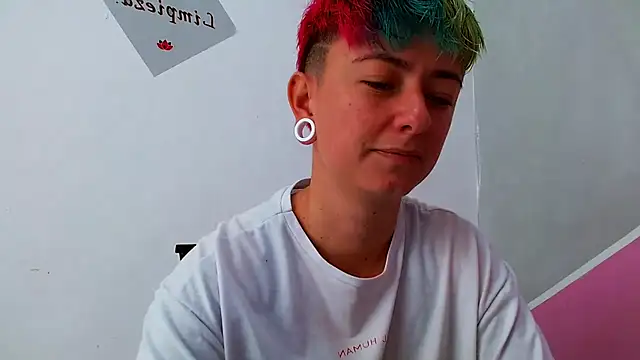 tomboyblue online show from 09-25-25, 02:54