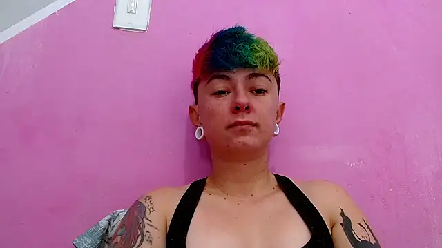 tomboyblue online show from 10-16-25, 06:20