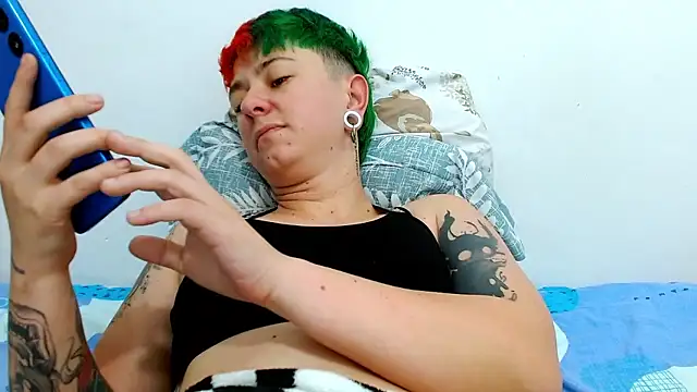 tomboyblue online show from 01-11-26, 12:43