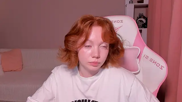 foxyMistrees online show from 01-25-25, 03:09