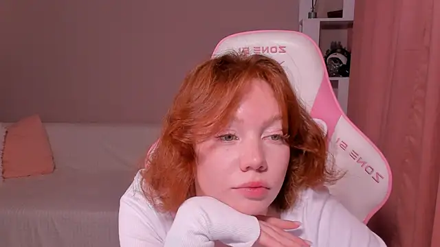foxyMistrees online show from 01-28-25, 02:53