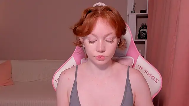 foxyMistrees online show from 02-02-25, 12:09
