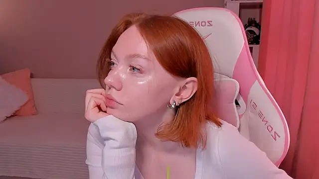 foxyMistrees online show from 02-20-25, 03:01