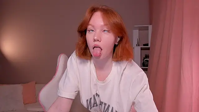 foxyMistrees online show from 02-28-25, 12:54