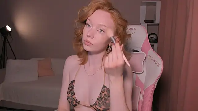 foxyMistrees online show from 09-08-25, 11:59