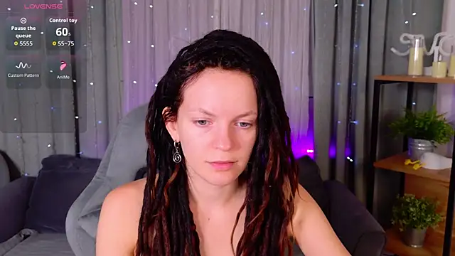 Snapshot of CoreyJane chatting on 04-10-26, 04:28 CoreyJane online show from 04-10-26, 04:28