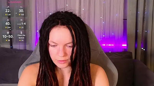 Snapshot of CoreyJane chatting on 04-19-26, 04:56 CoreyJane online show from 04-19-26, 04:56